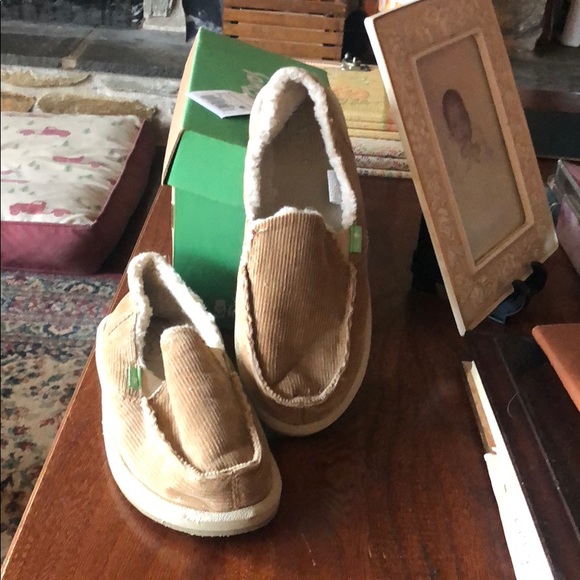 sanuk donna chill cord